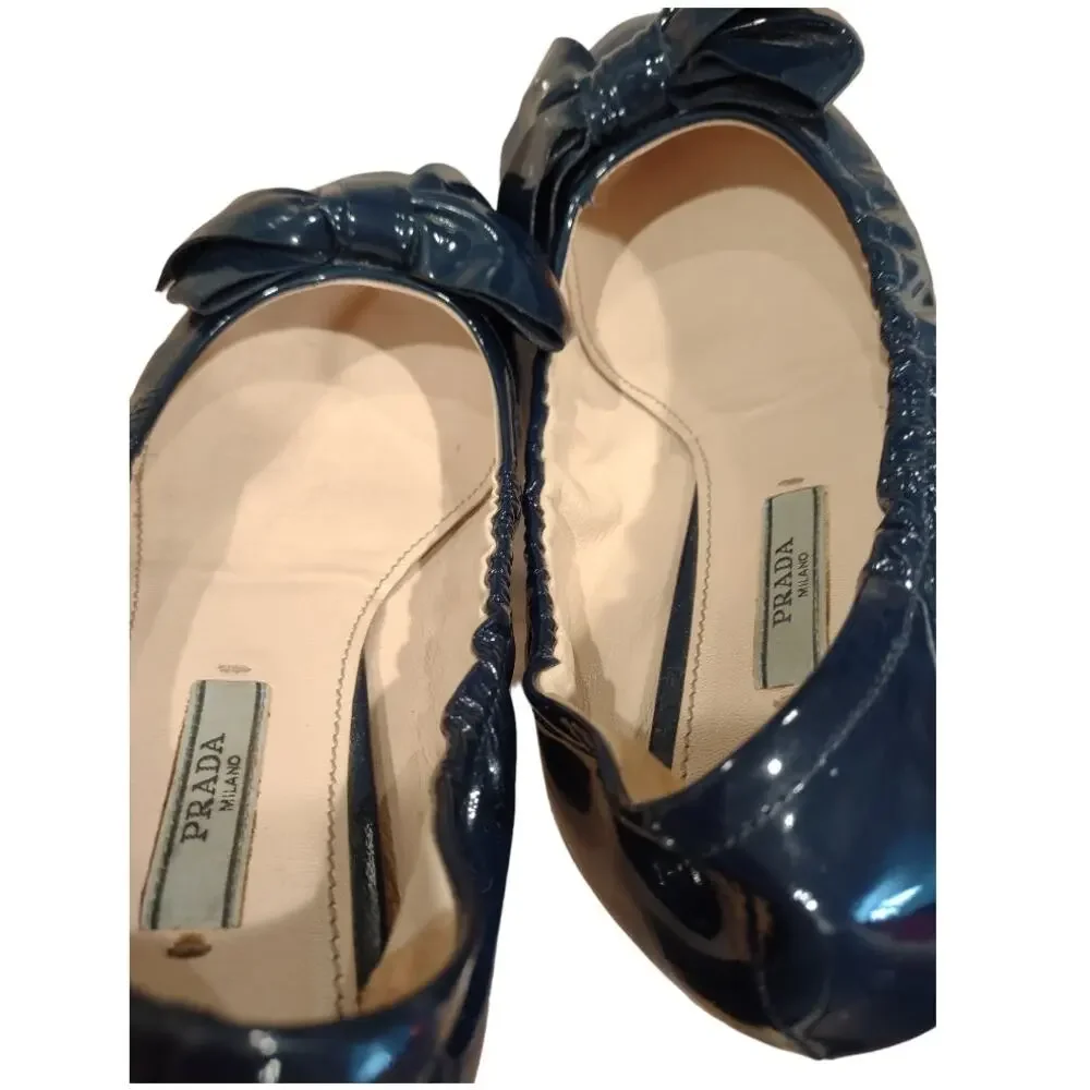 PRADA Navy Ballet Flats US Size 8.5 Patent Leather EU Size 35.5 Preppy Bows